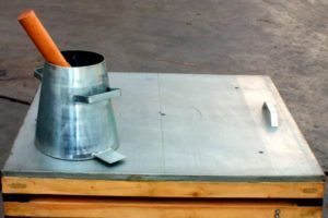 Testing fresh concrete Flow table test